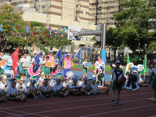 台北市福星国小活动相簿::105学年度体育表演会绕场,表演照片